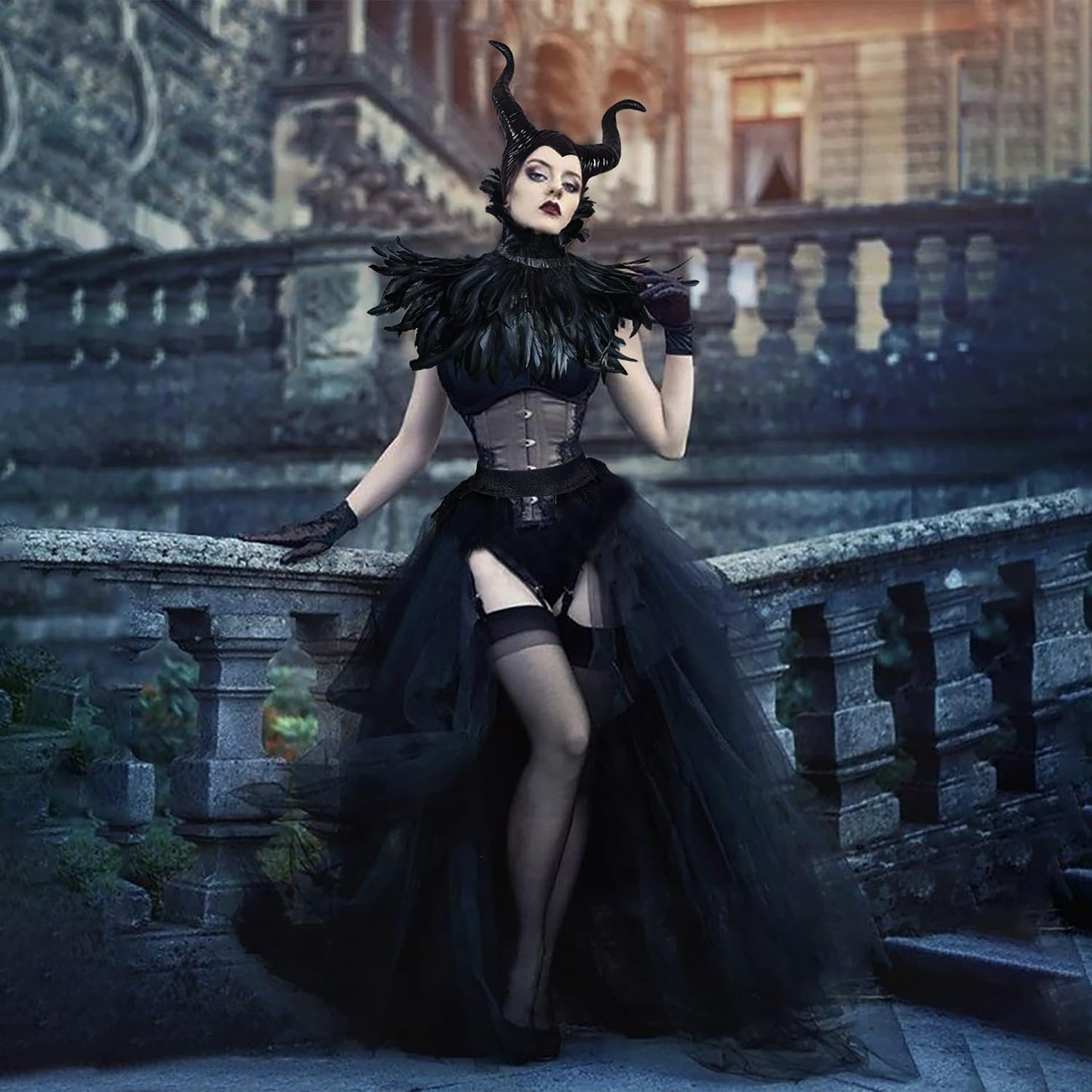 YeahBoom Disfraz Malefica Mujer, Reina Bruja Malvada Vestido Gótico Maléfica para Adulto con Cuernos Negro Plumas Capa y Guantes para Halloween Carnaval Fiesta de Cosplay Costume Medieval